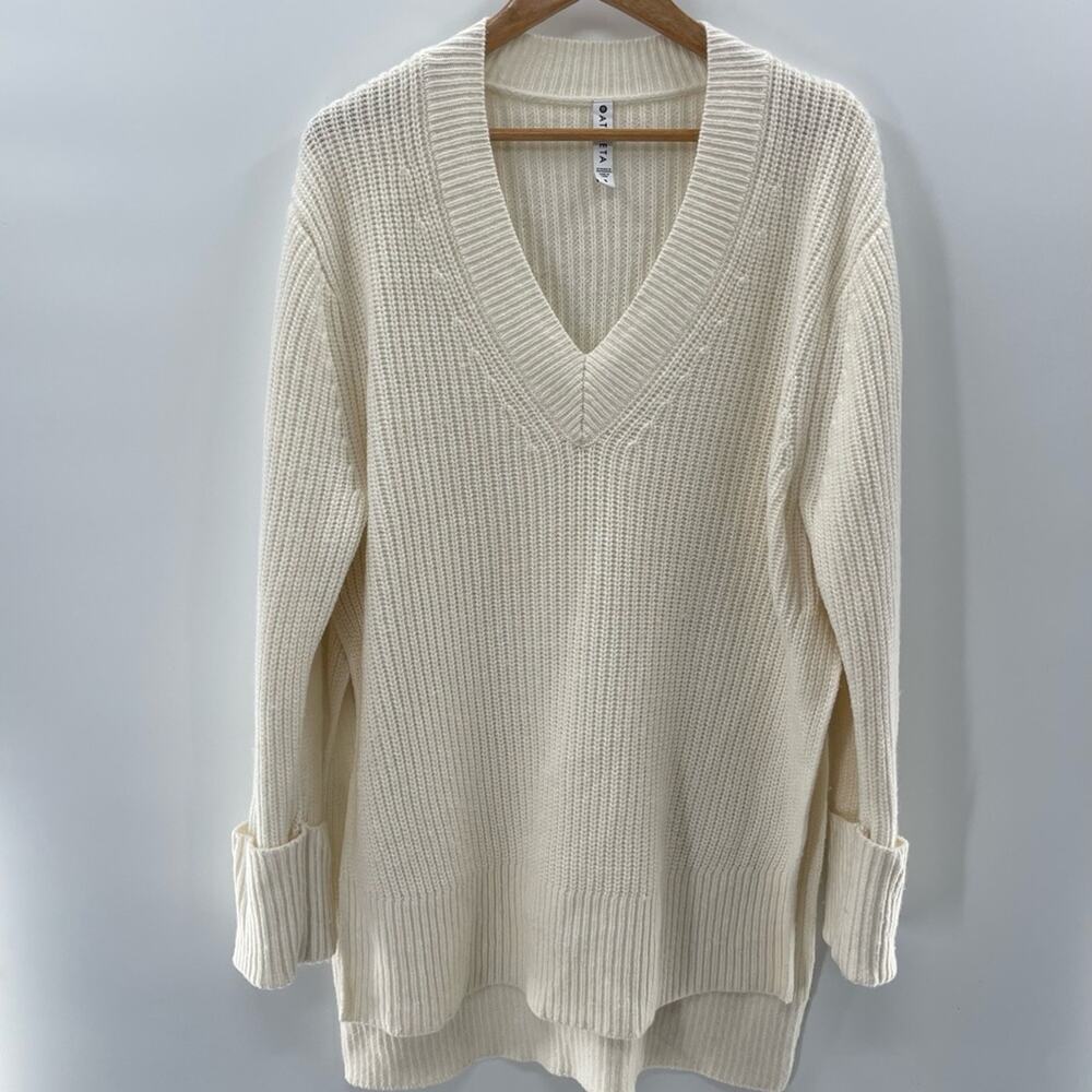 Athleta Shasta V-Neck Oversized Wool Chunky Knit Ivory
Dove Chunky Sweater Small - Picture 2 of 12
